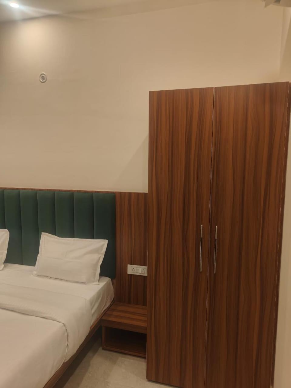 Aroma Resort Rishīkesh Zewnętrze zdjęcie