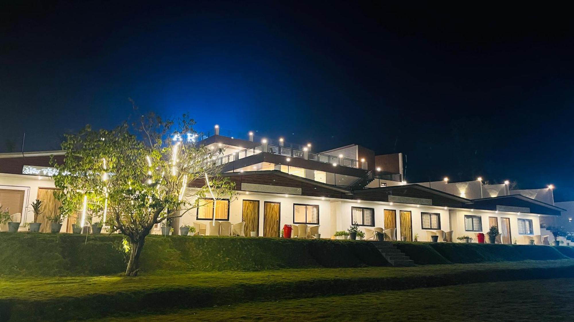Aroma Resort Rishīkesh Zewnętrze zdjęcie