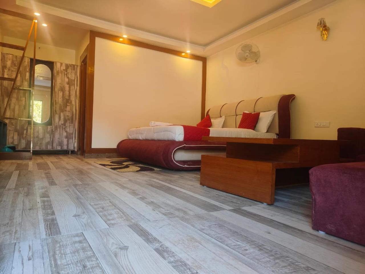 Aroma Resort Rishīkesh Zewnętrze zdjęcie