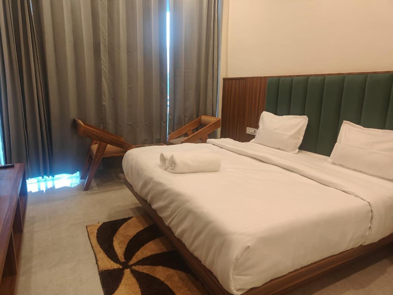 Aroma Resort Rishīkesh Zewnętrze zdjęcie